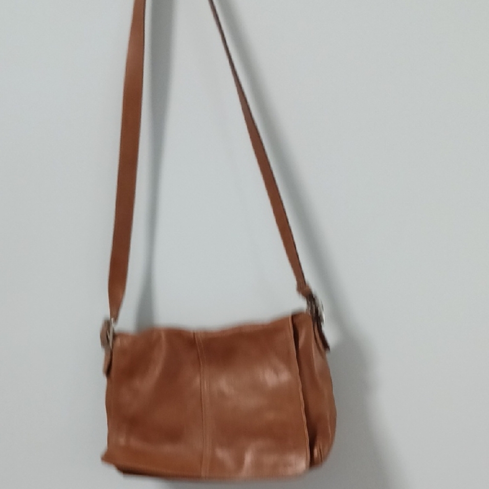 Coach Tan Leather Shoulder Bag with Classic Design